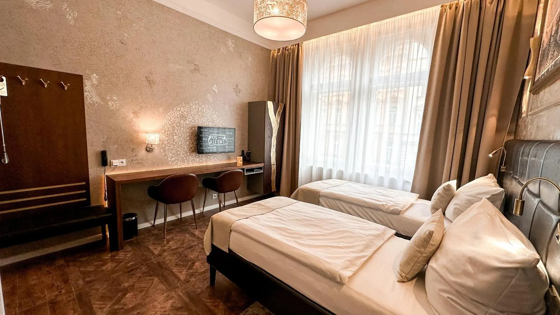 Alfons Boutique Hotel Prague 4*,