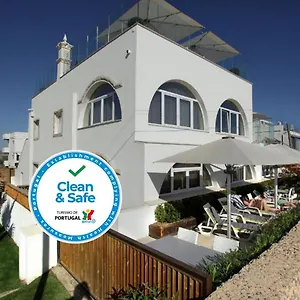 Golden & Rooftop Bar 3* FAO