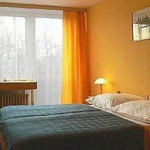 Otel Dum, Prag