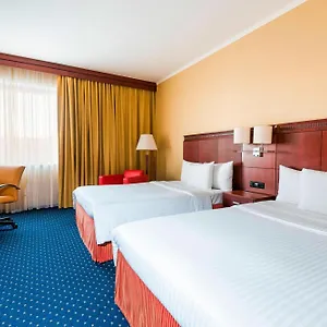 Courtyard By Marriott Hotell